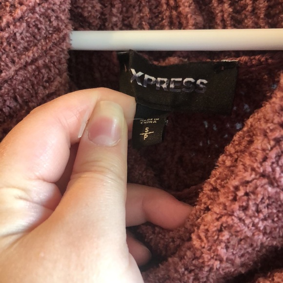 Burgundy sweater - Picture 3 of 4